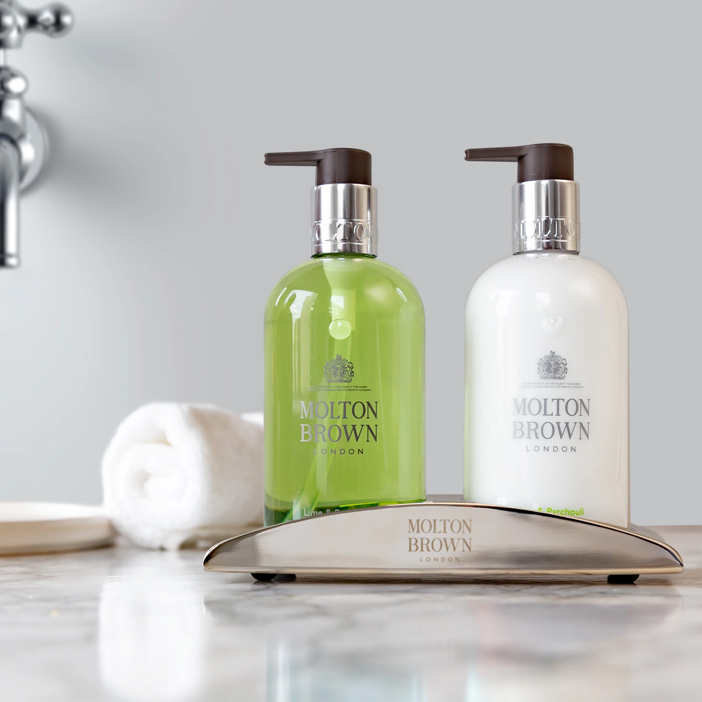 Loțiune de mâini cu lime și paciuli 300 ml - Molton Brown