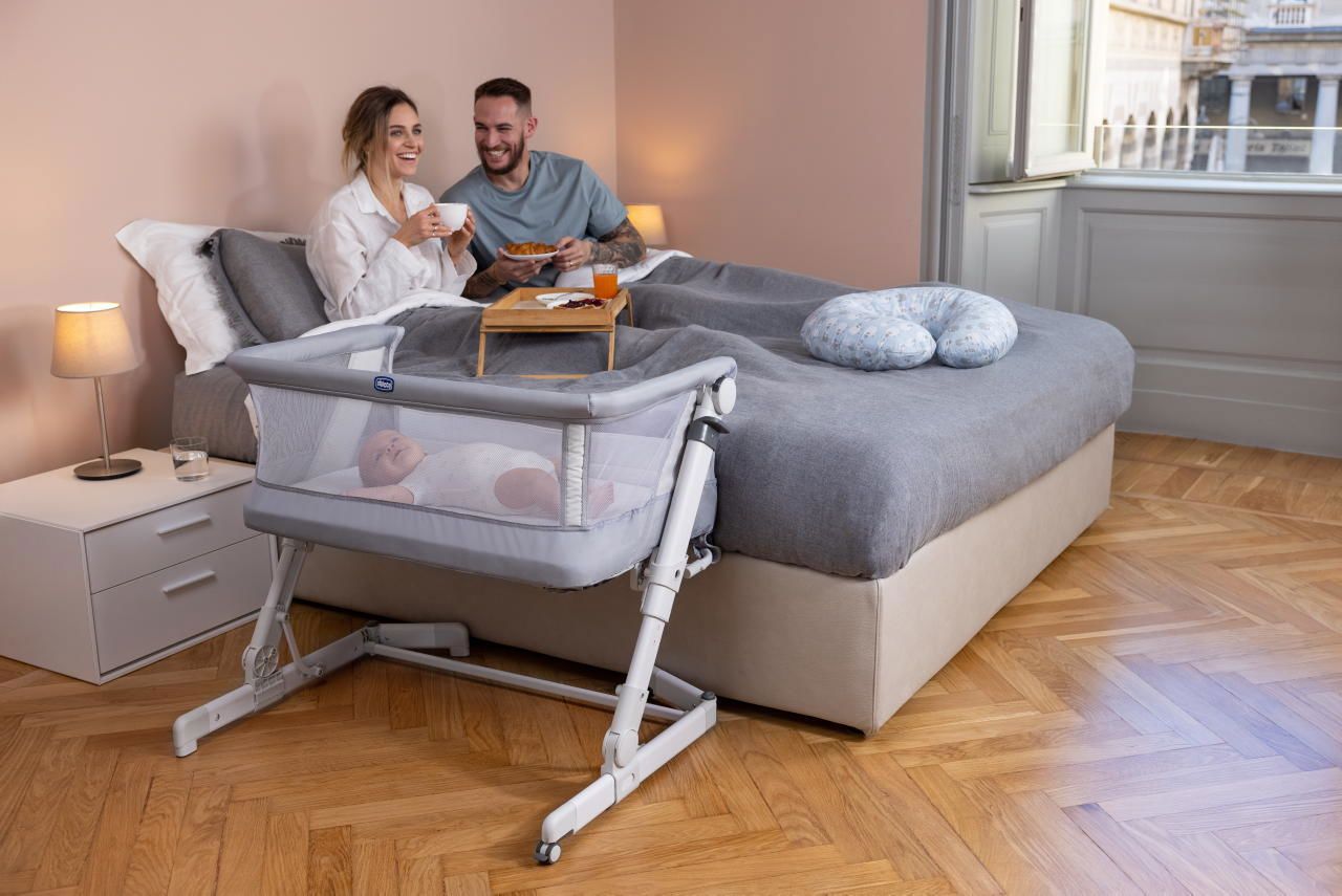 Chicco Next2Me Pop Up Co-Sleeping Crib