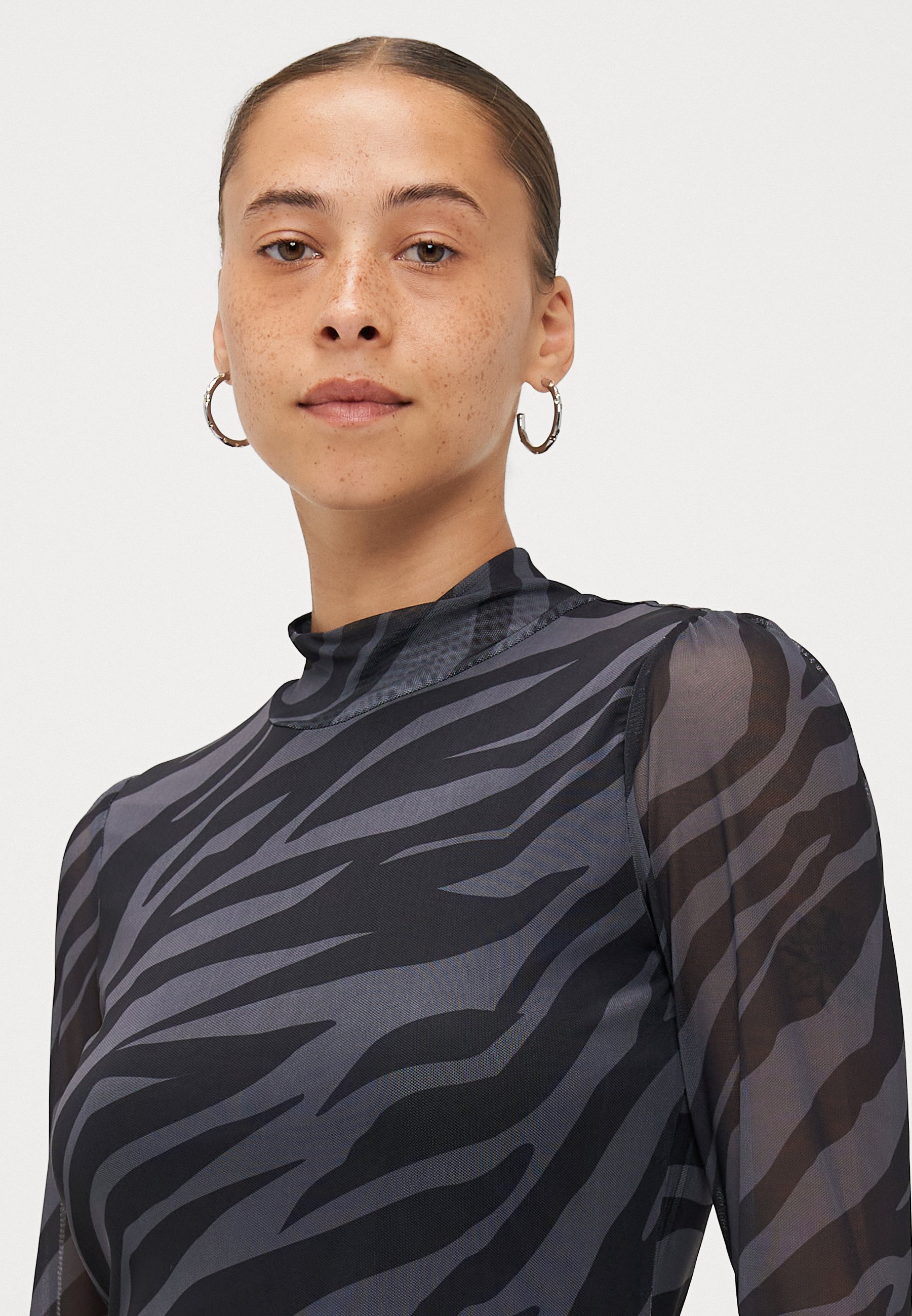 ONLY Petite ONLERICA LIFE HIGHNECK DRESS - Abito da giorno - magnete