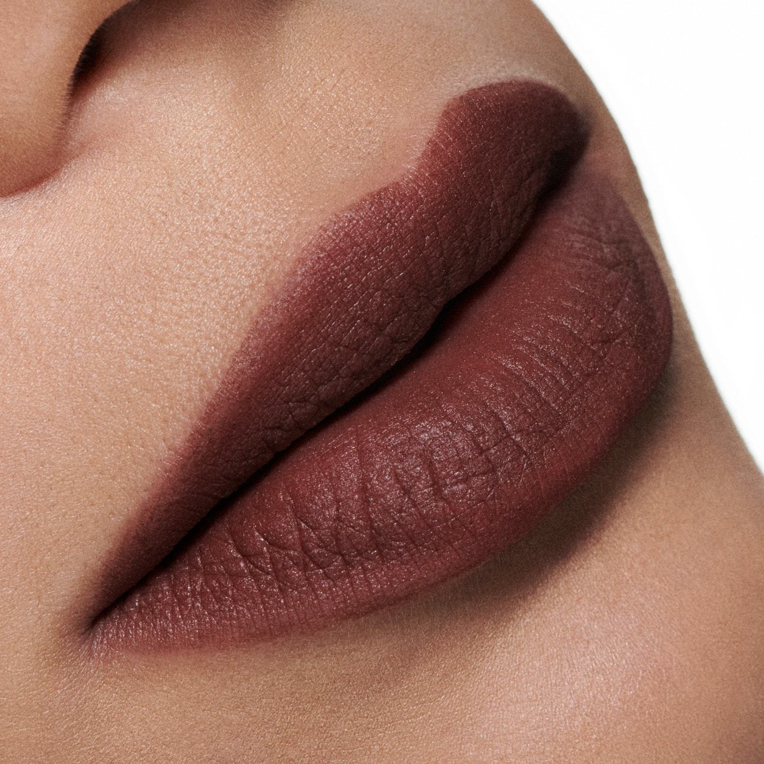 MAC Lipstick Intimate Nudes Powder Kiss tekući ruž za usne - 5 ml