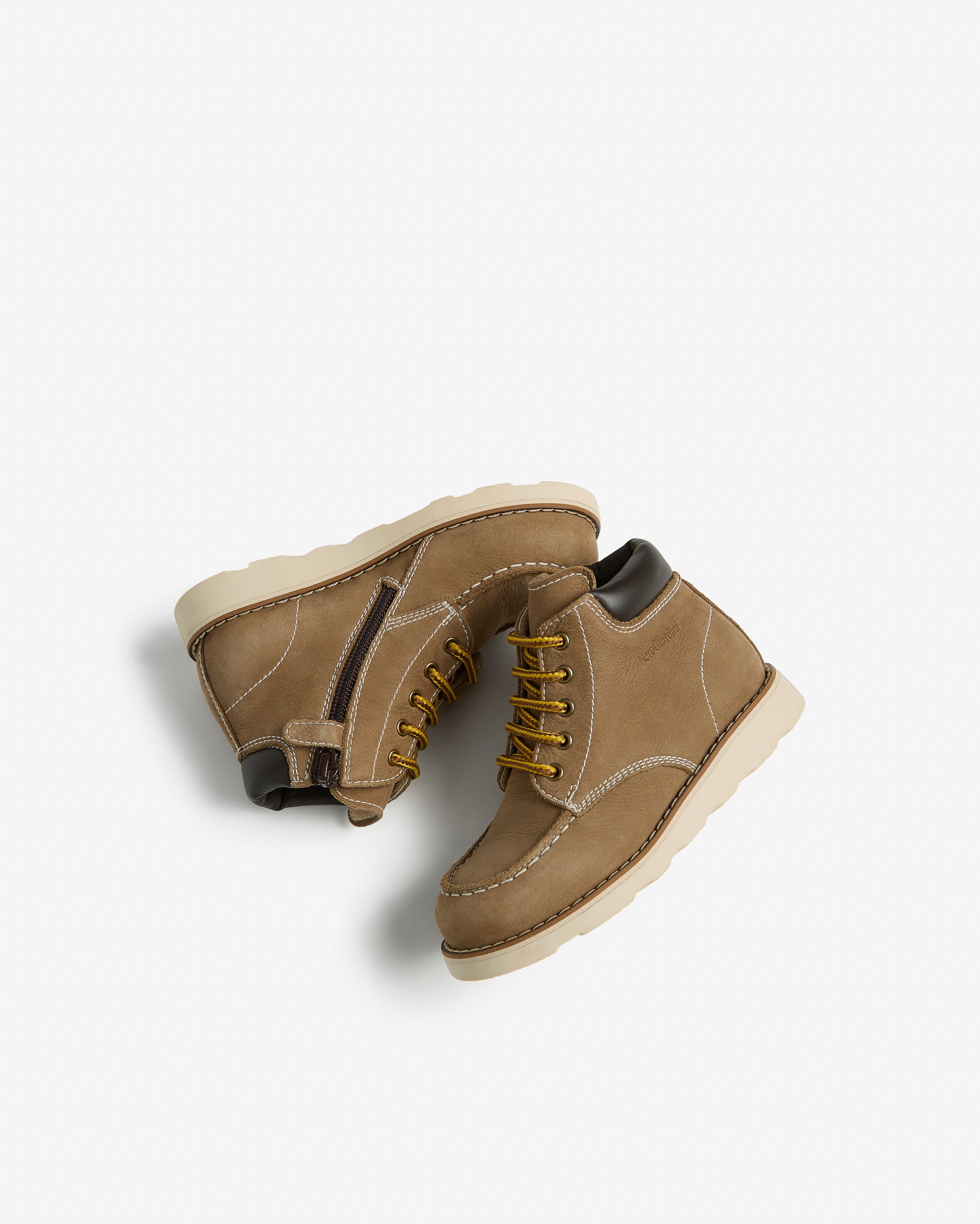  Bottines en cuir pour enfants