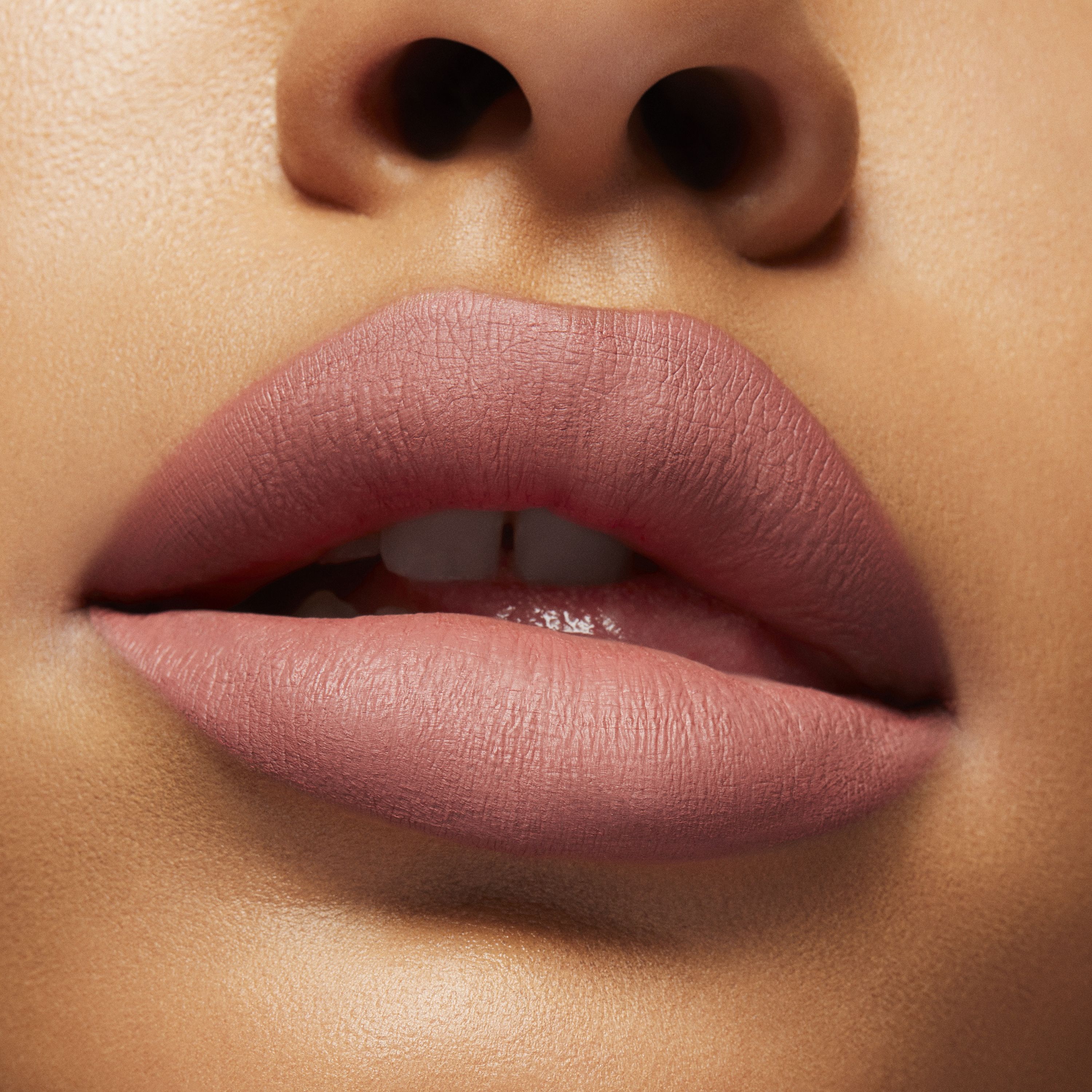 Tekutý rúž Locked Kiss Ink s 24-hodinovou výdržou Luxusné tekuté rúže