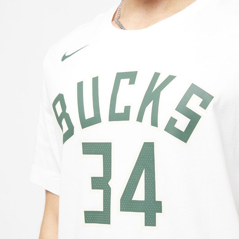 Camiseta de manga corta esencial Next Nature de los Milwaukee Bucks de la NBA