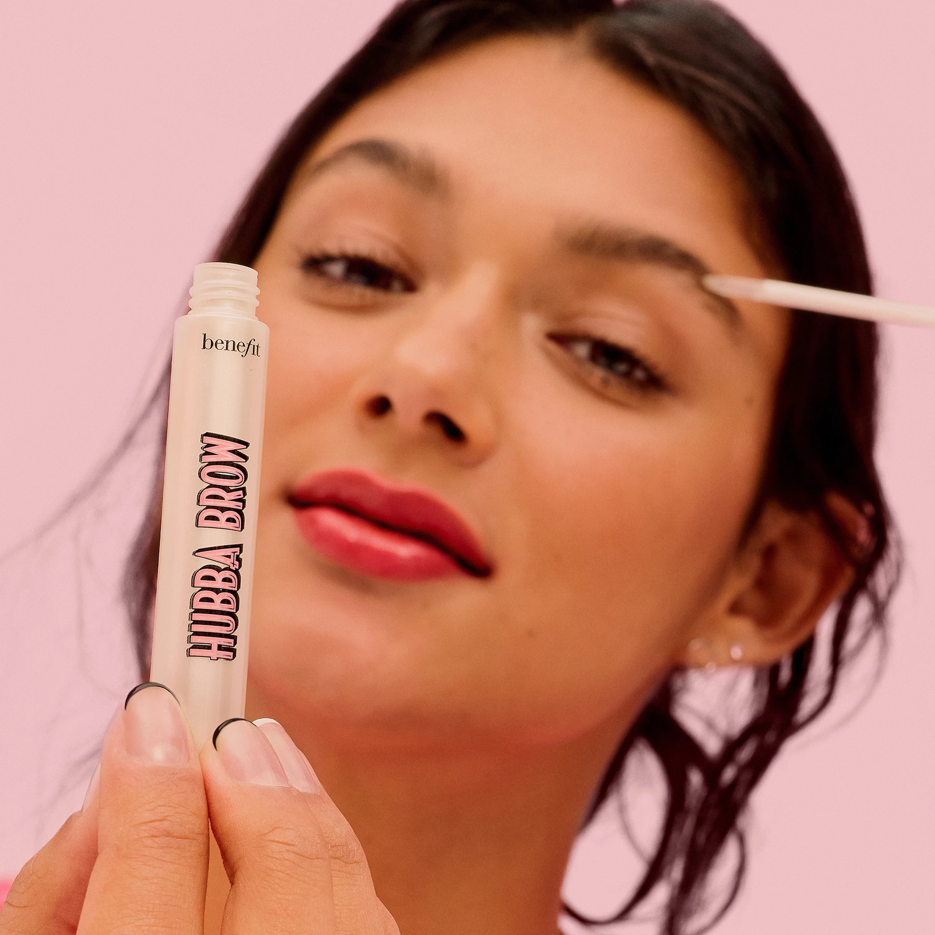 Hubba Brow Szemöldöknövesztő Szérum Szemöldöknövesztő Szérum - Hubba Brow - Benefit
