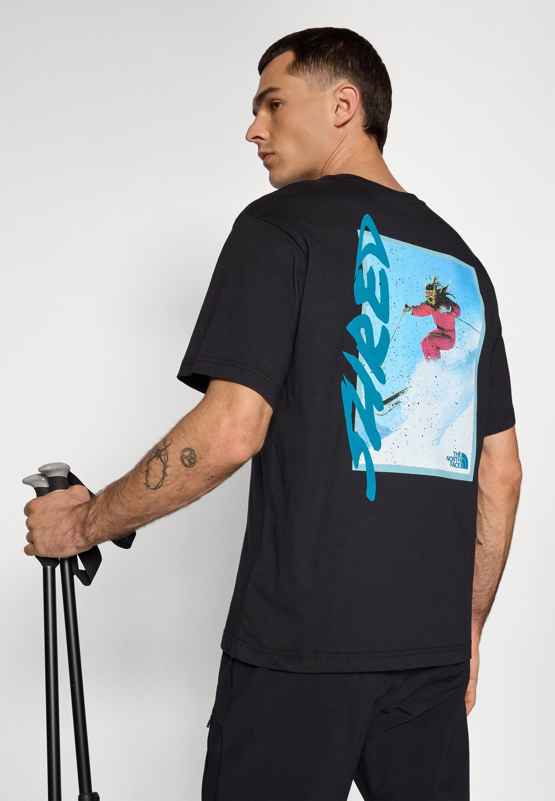 The North Face NSE SLOPES RELAXED TEE GRAPHIC UNISEX - T-shirt met print - zwart