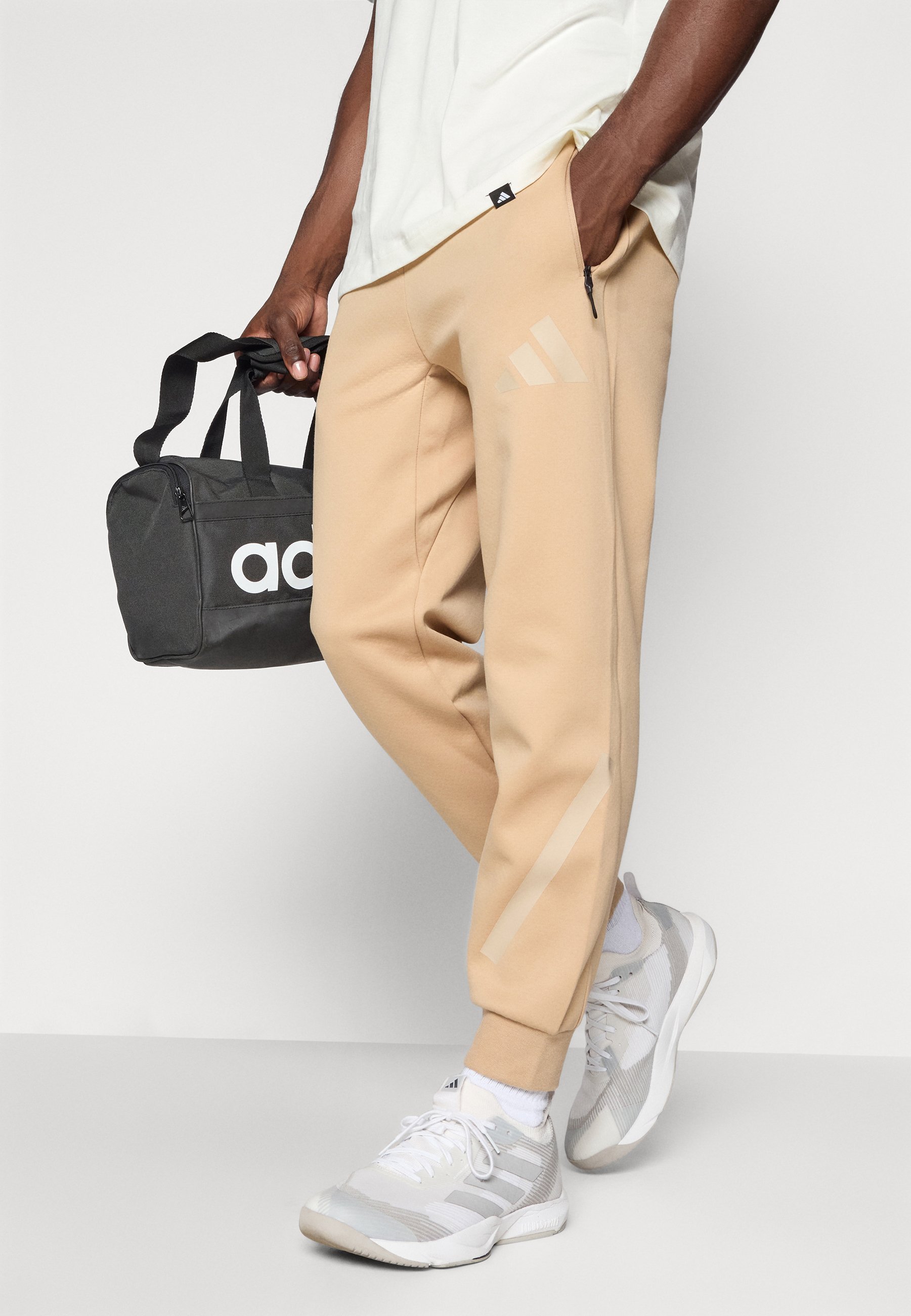 adidas Sportswear ZNE - Trainingsbroek - warme zandsteen