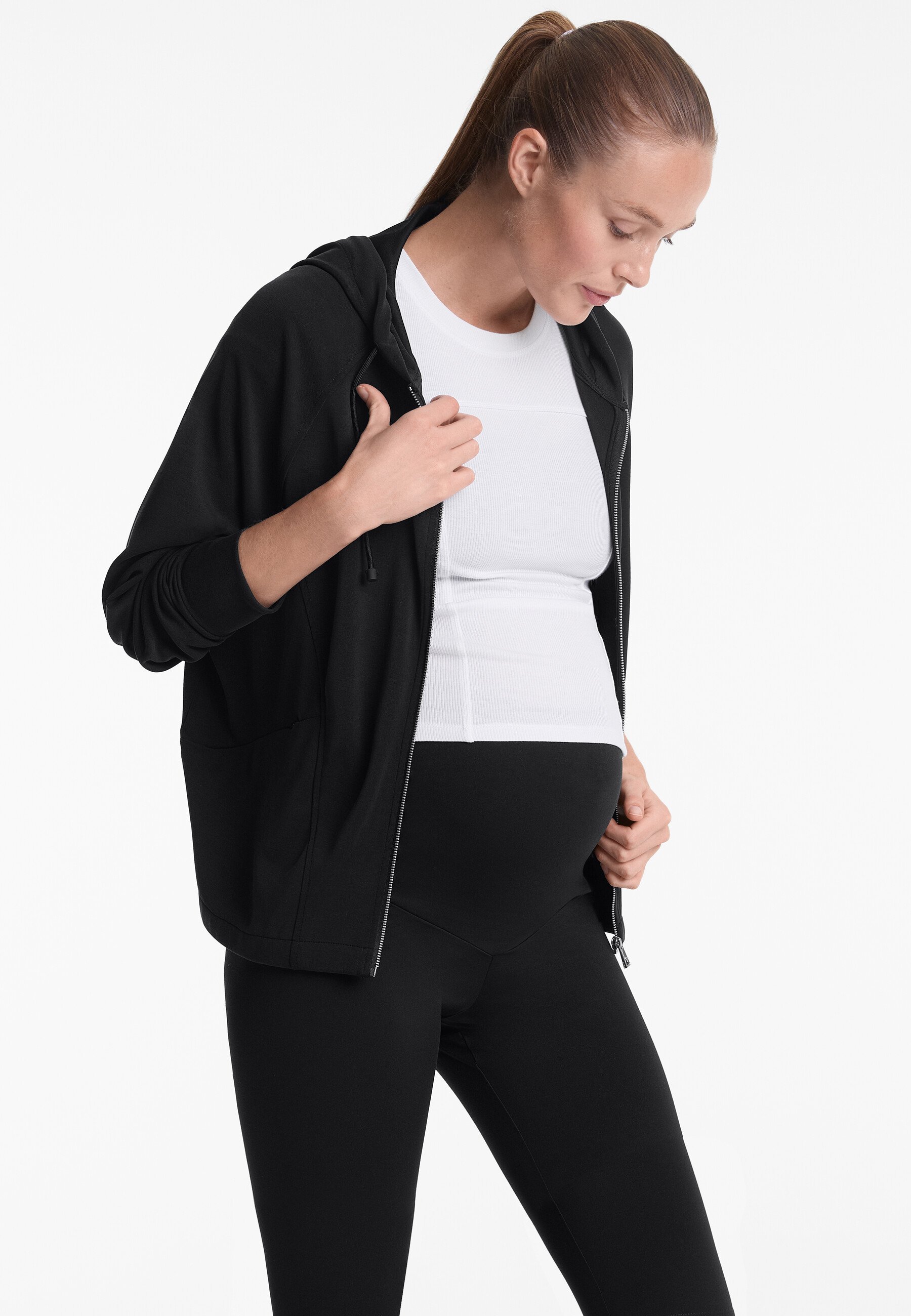 OYSHO COMFORTLUX 40cm MATERNITY CAPRI - pantaloni sportivi 3/4 - neri