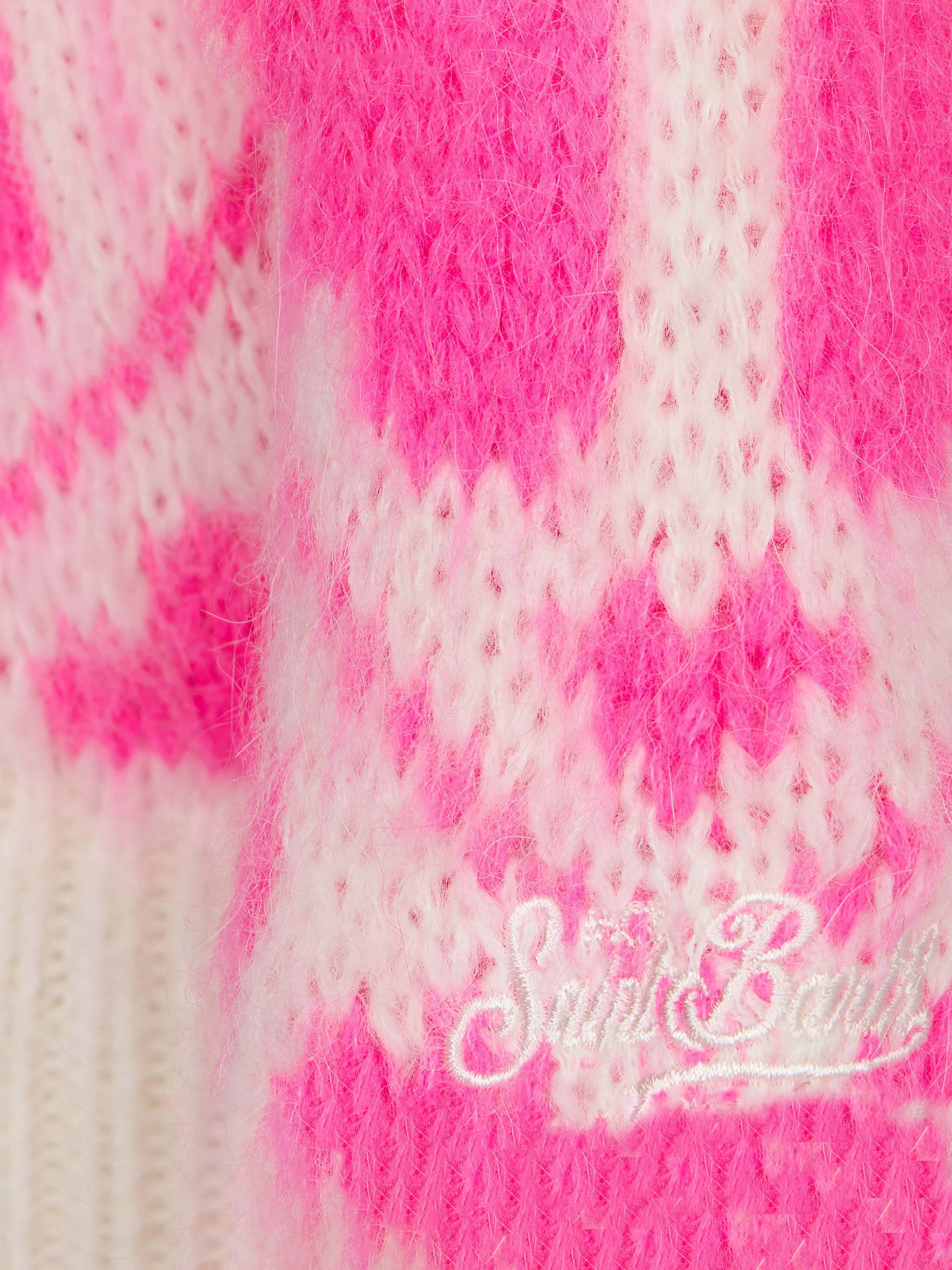 Maglione da bambina girocollo garzato con stampa cuori