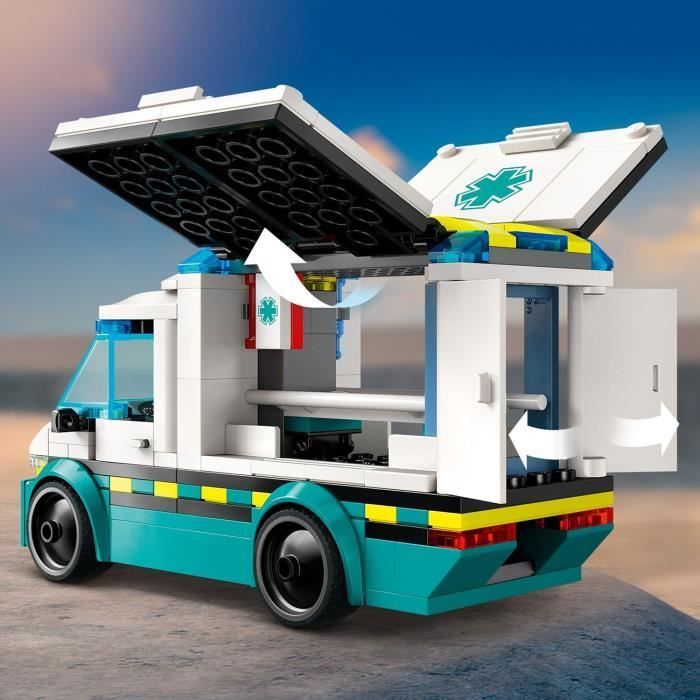 LEGO City 60451 Emergency Ambulance - Building toy for boys aged 5 and up