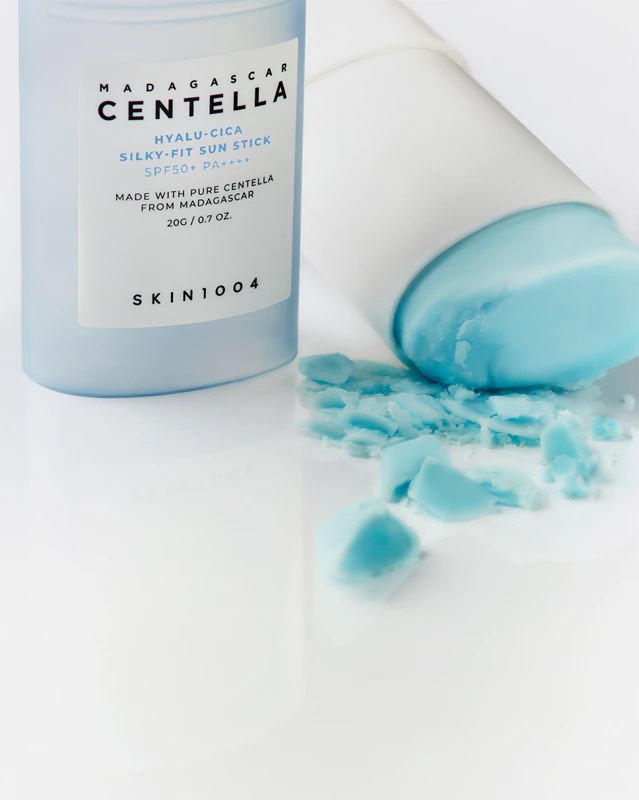 SKIN1004 Madagascar Centella Hyalu-Cica Silky-Fit Sun Stick заштитни и хидратантни стик SPF 50+