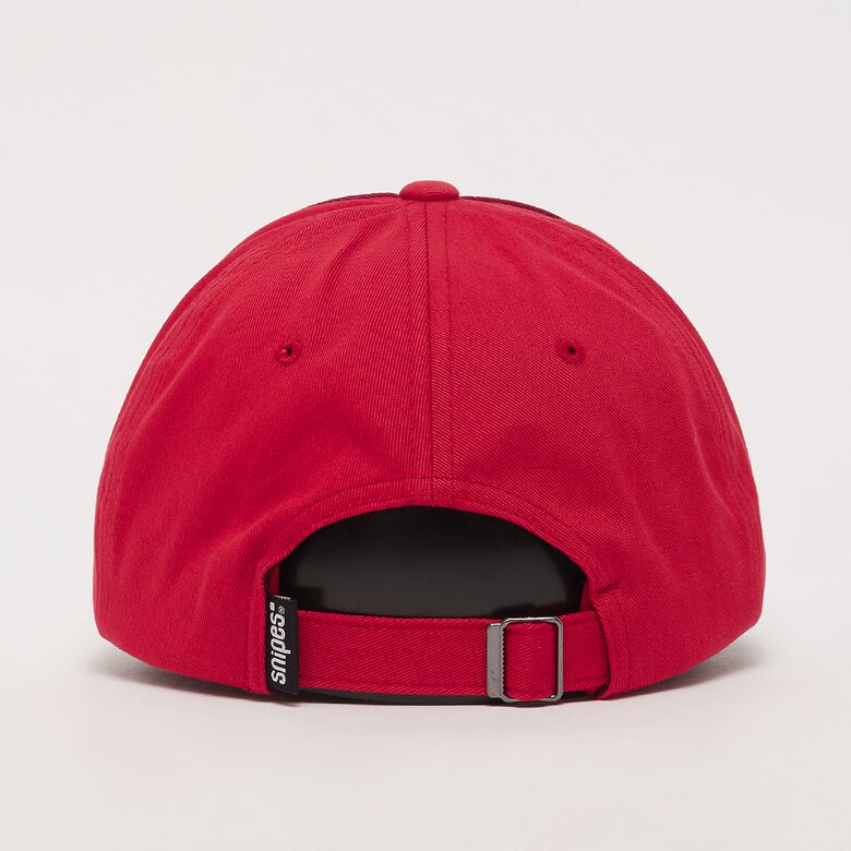Baseballpet met schuin logo en contrasterende bies