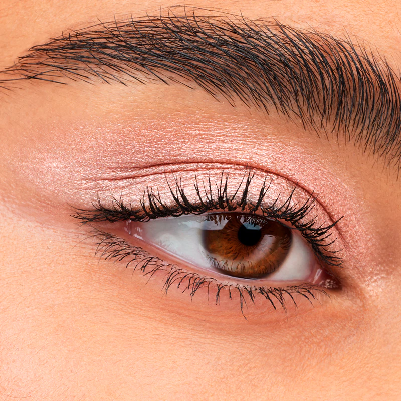 tekutý očný tieň essence Luminous Eye Tint