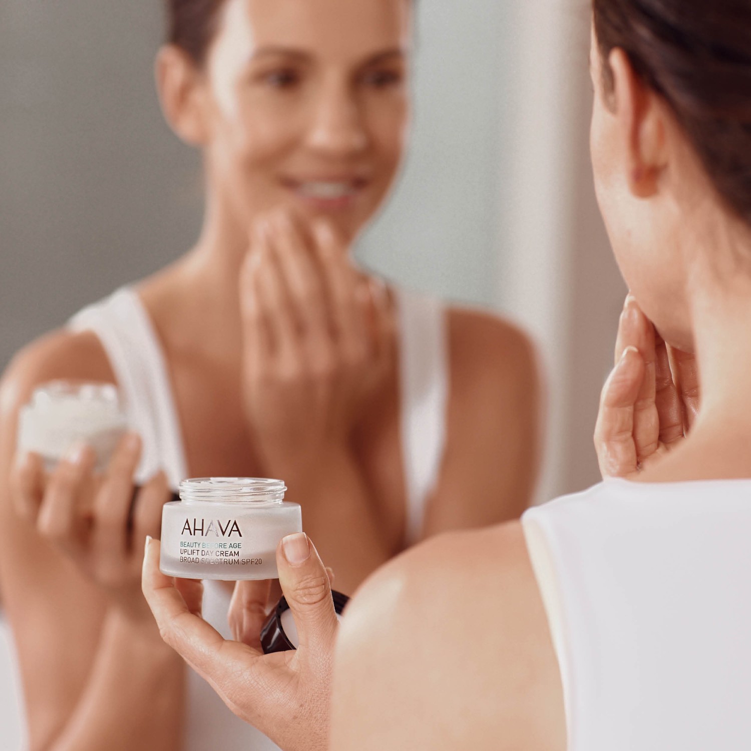 AHAVA Uplift Day Cream SPF20
