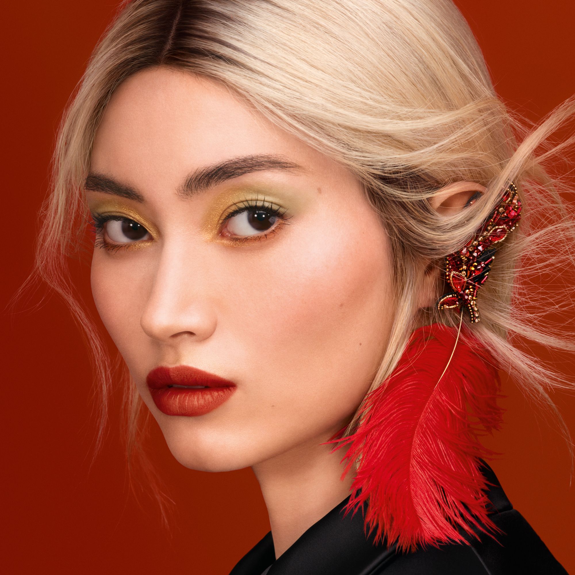 Rouge G Majestic Feathers dārgakmeņu futrālis ar dubultu spoguļspoguli, pielāgojama lūpu krāsa, ierobežota izlaiduma, luksusa lūpu krāsas