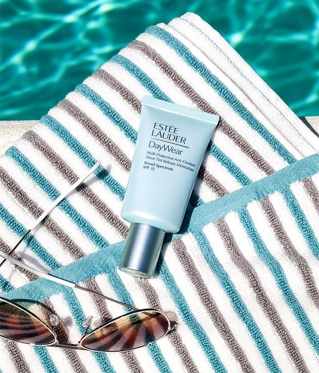 DayWear Sheer Tint hidratáló arckrém SPF 15 50 ml - Estée Lauder