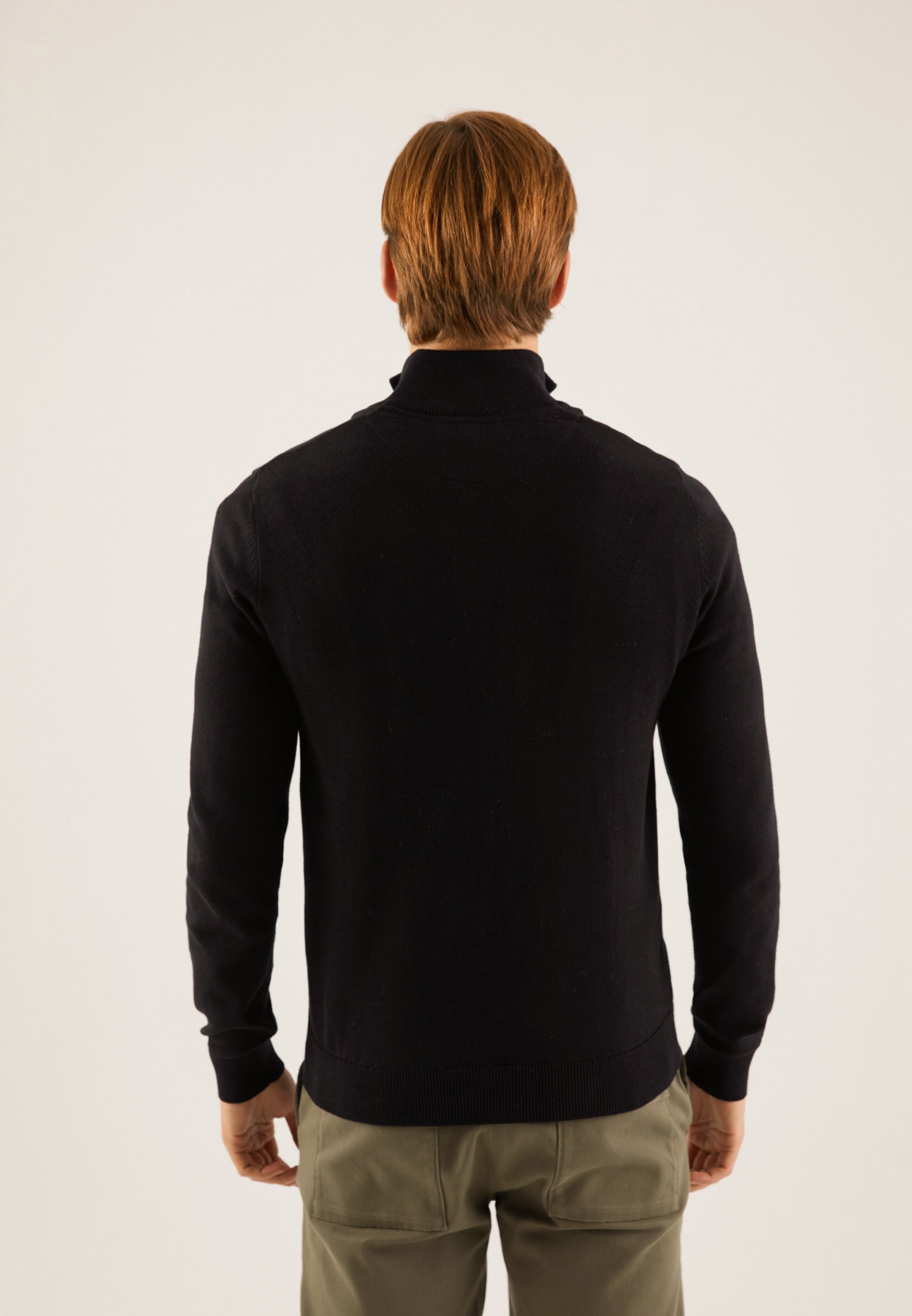 Pull Pier One - noir