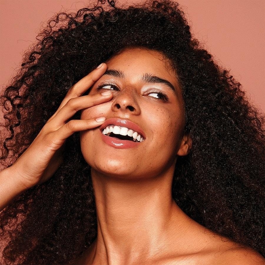 Nudestix lūpu spīdums, kas piešķir pilnību lūpām - 10 ml