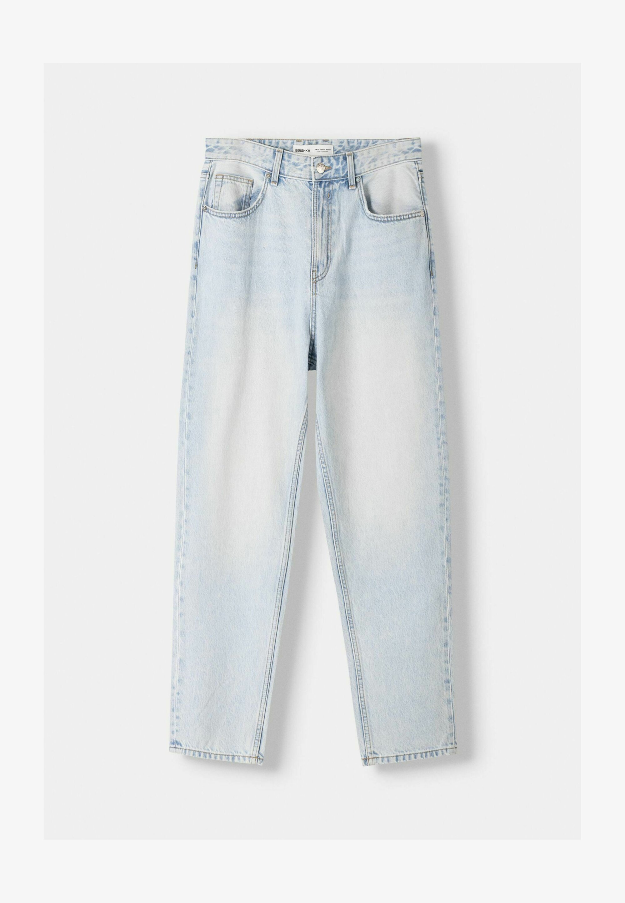 Bershka LOOSE - Jean coupe fuselée - bleu clair