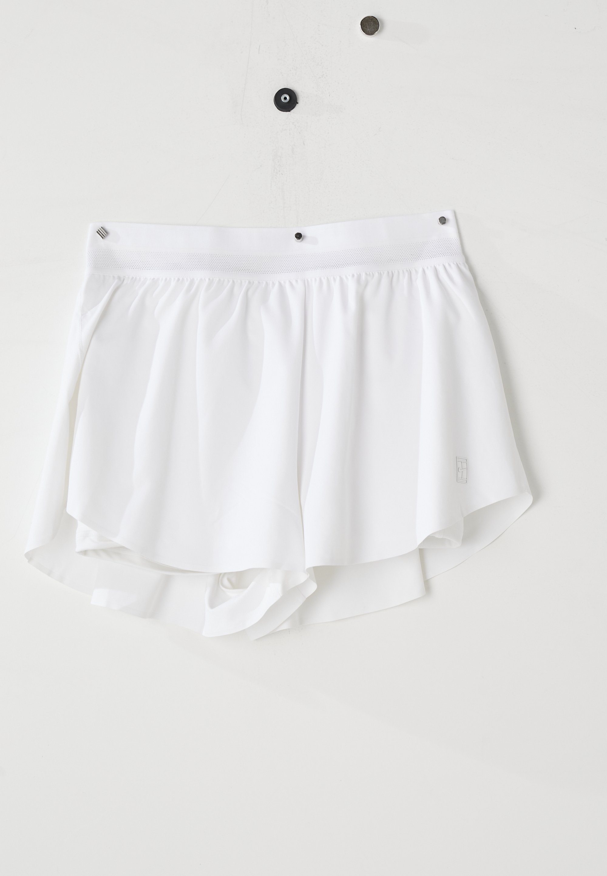 Nike Performance ADVANTAGE ACE SHORT - Sportshorts - weiß/weiß