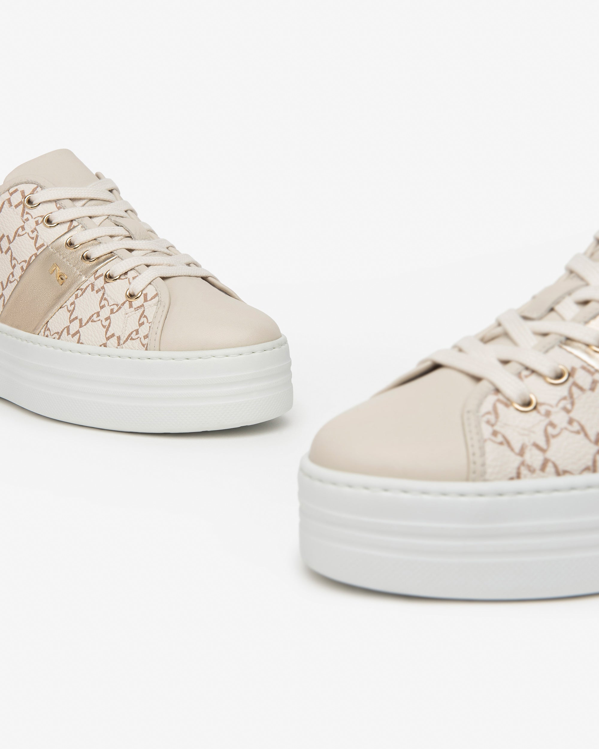  Damen-Sneaker aus Leder und Funktionsmaterial