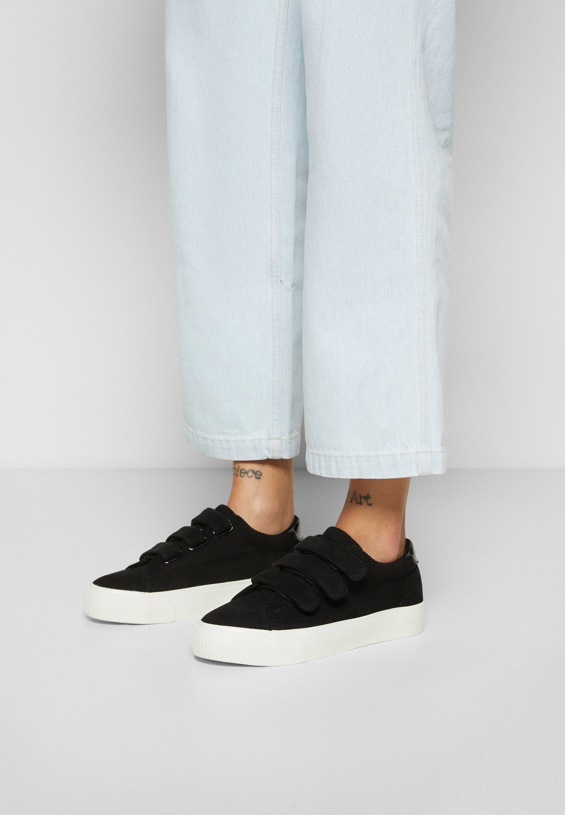 Even&Odd Sneaker - schwarz