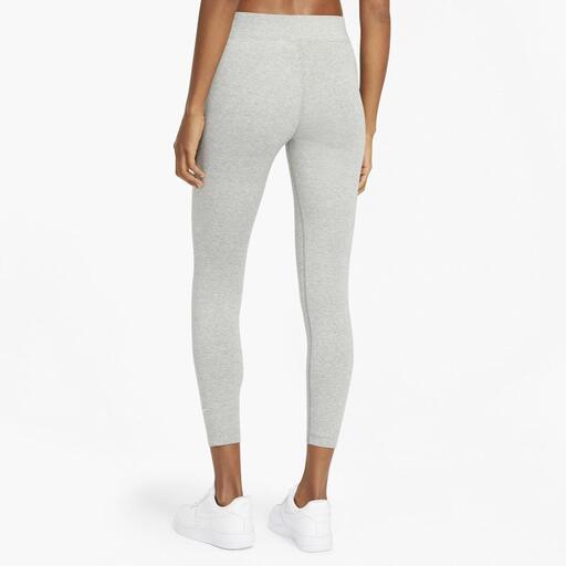 Nike Sportswear Essential