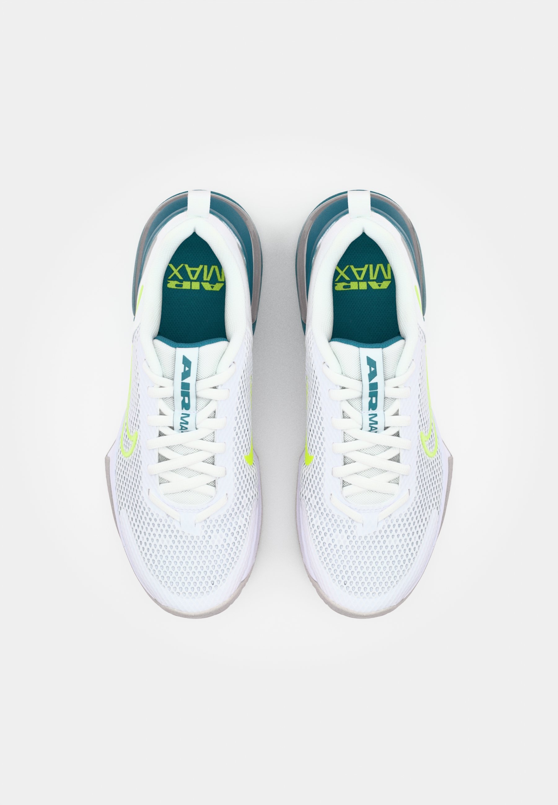 Nike Performance AIR MAX ALPHA 6 - Trainingsschoen - wit/felgroen/helder sparrenhout/grijs mist