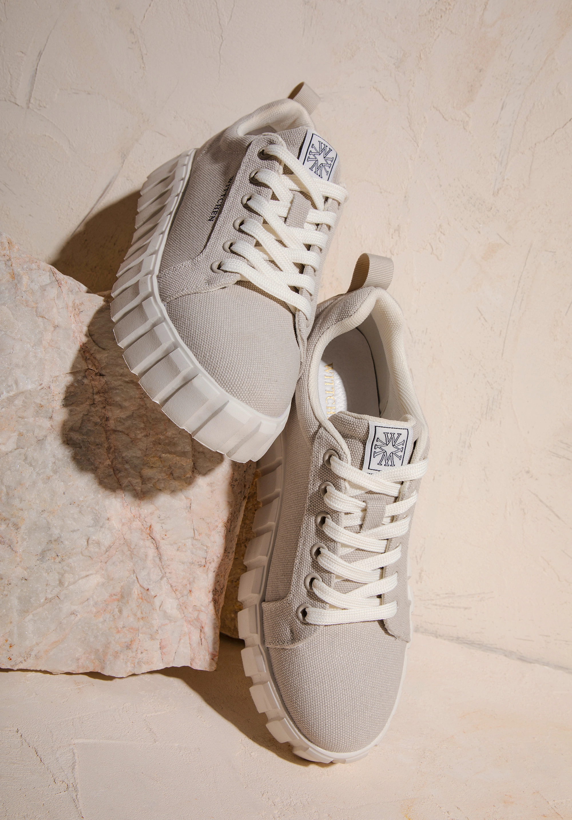 Damskie sneakersy na platformie szare