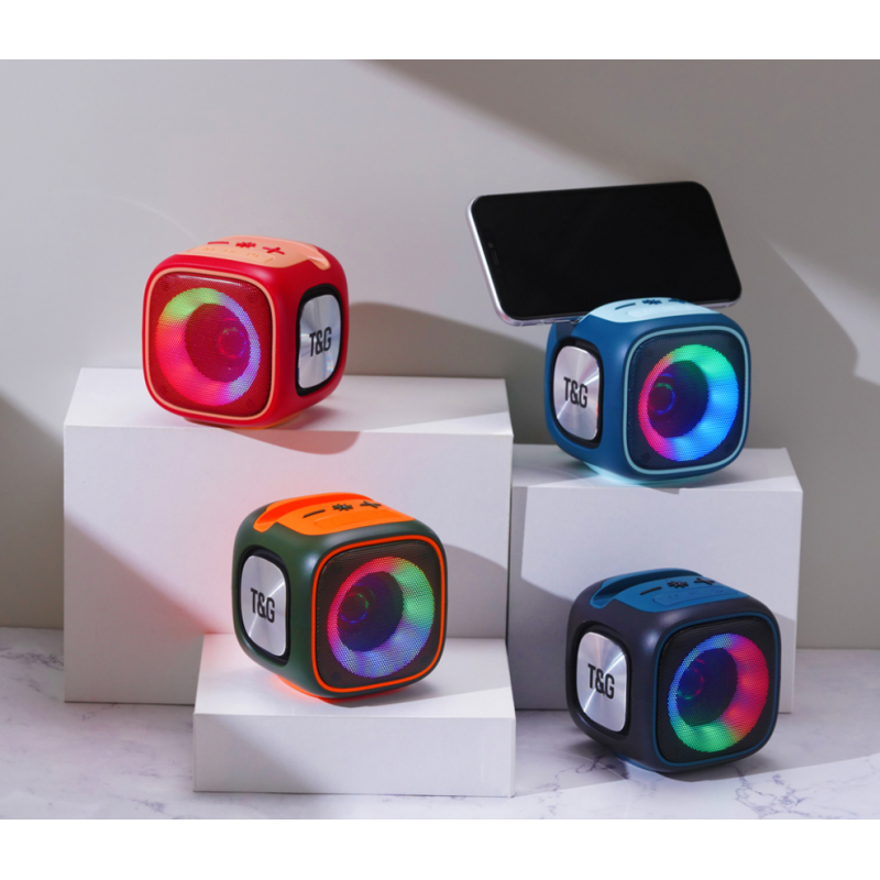  Smartek Bluetooth skaļrunis ar RGB apgaismojumu, TF karti un FM radio