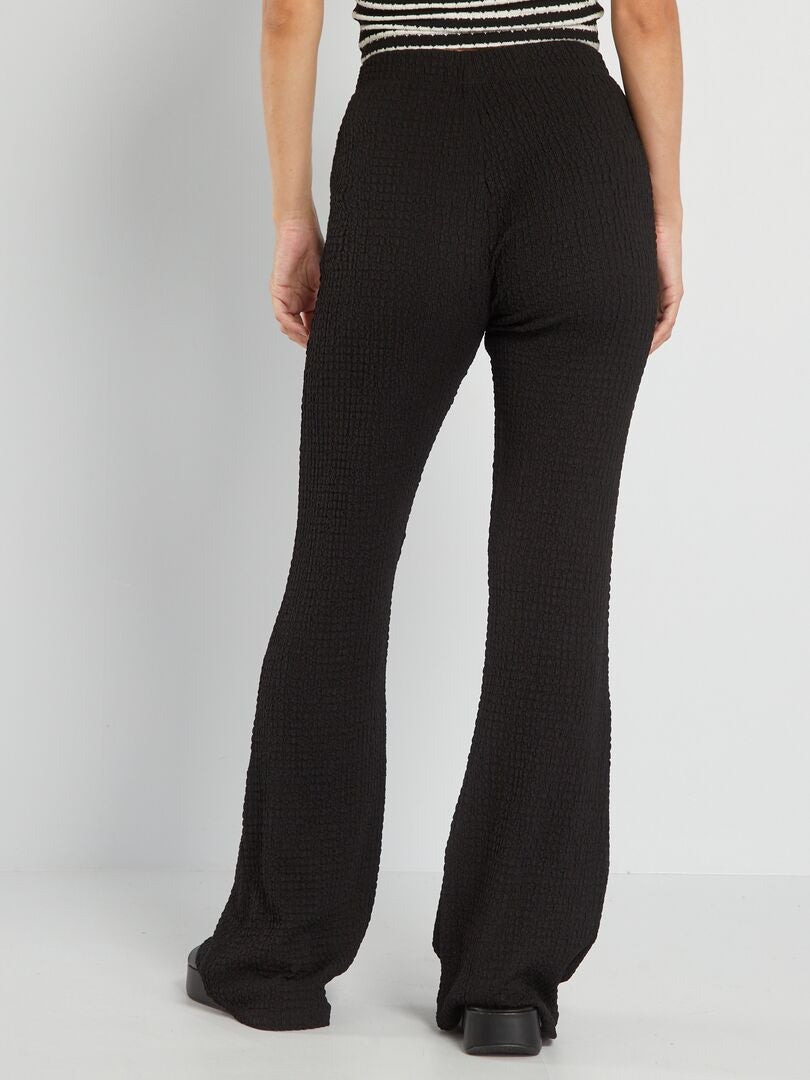 Calça Flare Suave - Preta