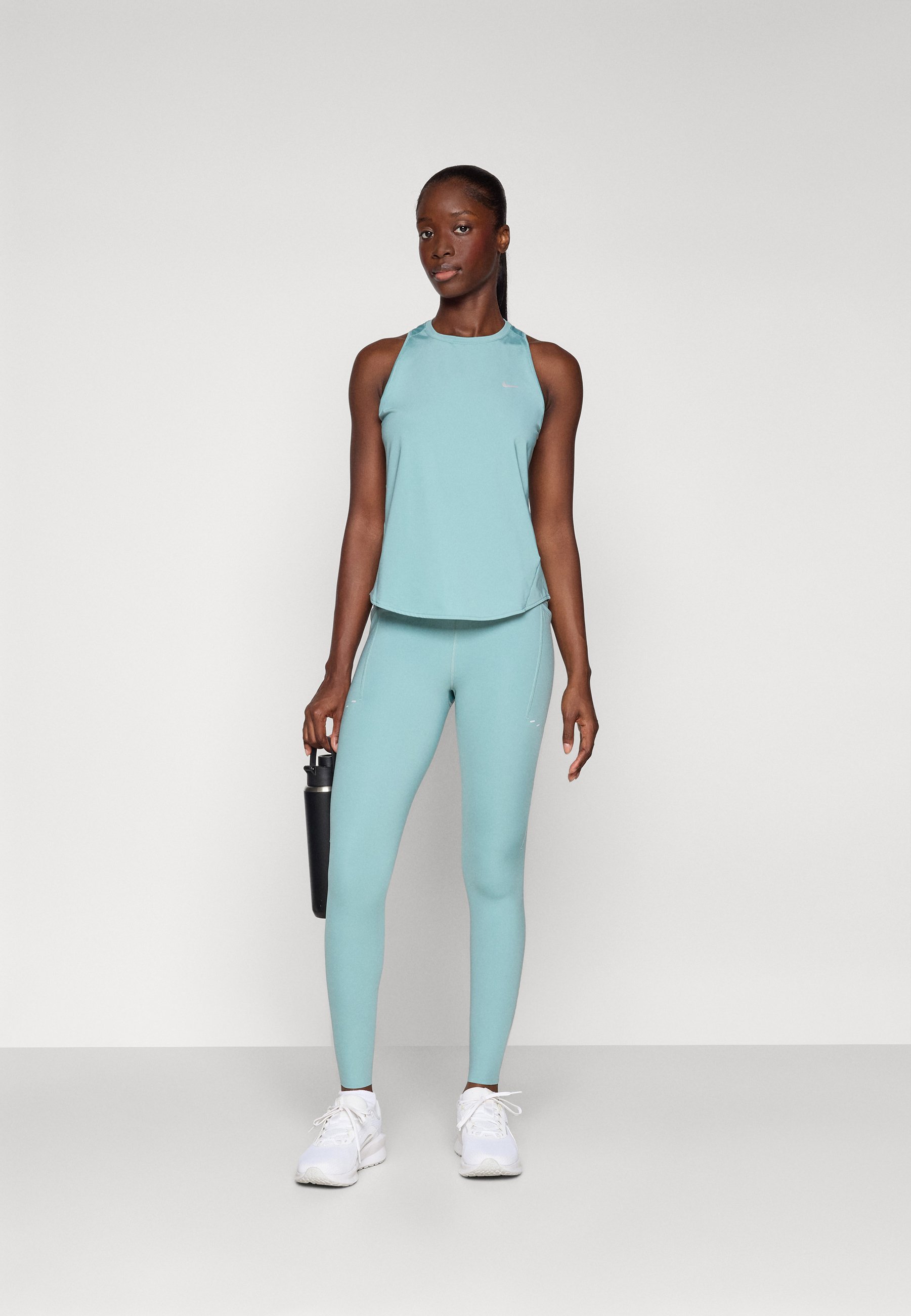 Collant de running Nike Performance SWIFT - couleur argent métallisé/réfléchissant