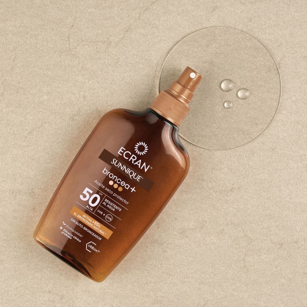 Sunnique Silky Mist zaščitno suho olje korenček Bronzerji