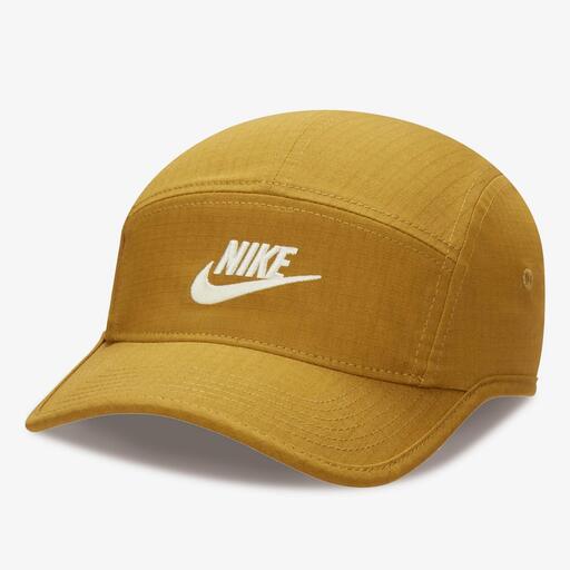  Nike Fly