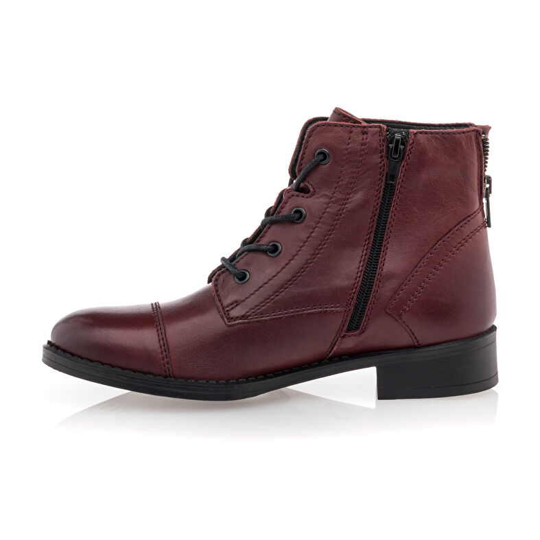 Rote Damenstiefel / Stiefeletten