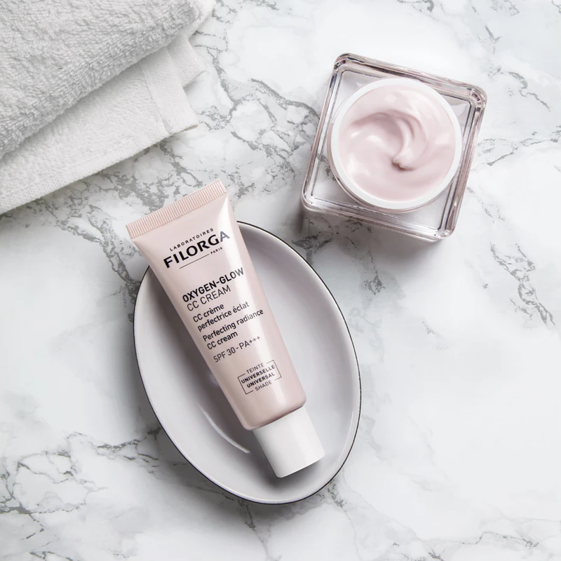 FILORGA OXYGEN-GLOW CC CREAM CC cream para um efeito iluminador e suavizante na pele