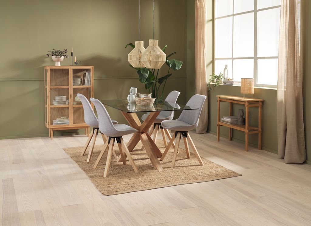 VESTERBY Vitrina VESTERBY žema, 2 durų, natūralaus ąžuolo