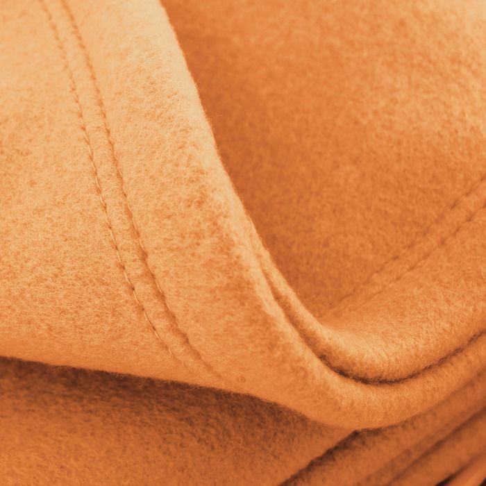 Manta polar Isba Honey de 220x240 cm, 100% poliéster, 320 g/m², ignífuga.