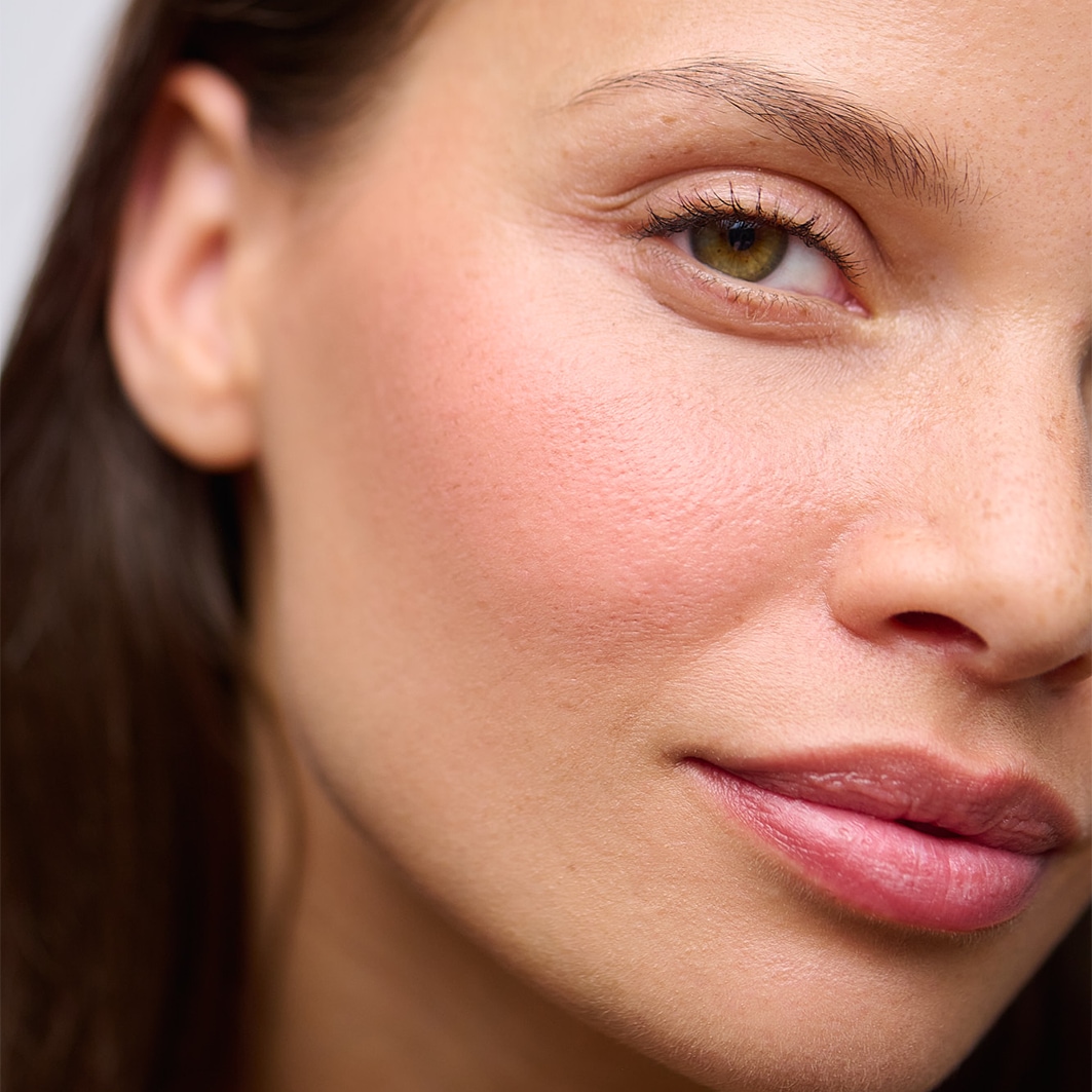 Kess Berlin Blush Blush & Glow Duo Stick - 11 g