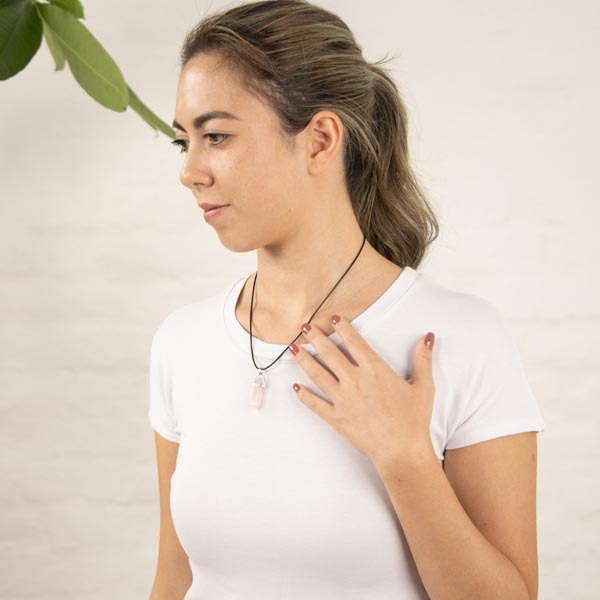 Náhrdelník s príveskom Myga Crystal - ružový kremeň