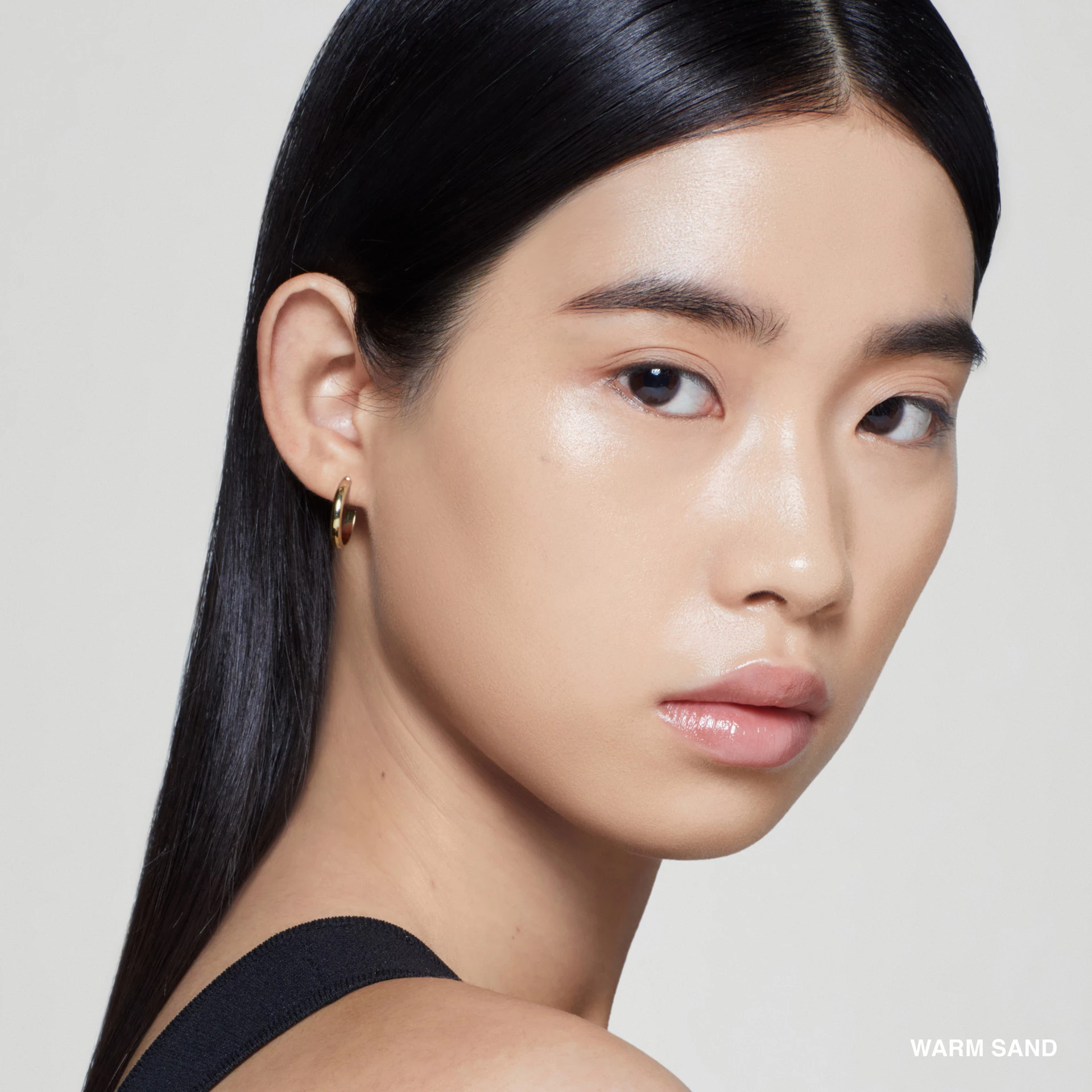 Intenzív Szérum Alapozó SPF 40 14 Meleg homok - Bobbi Brown