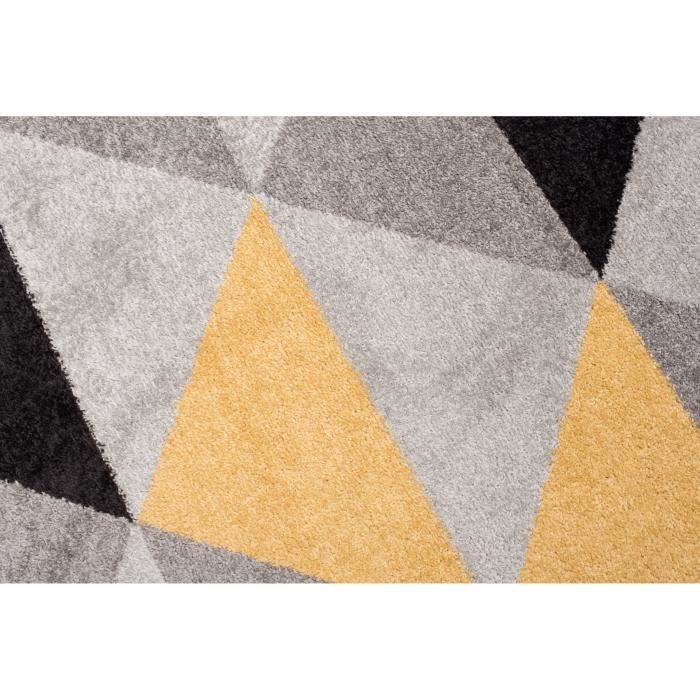 TAPISO Tapis Salon Poils Ras LAZUR Noir Jaune Gris Triangles Polypropylène Intérieur 180x260 cm