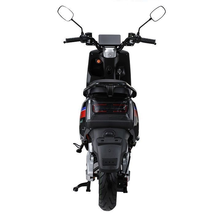 EUROCKA Luxe elektrische scooter A8 met verwijderbare 60V26Ah lithiumbatterij en een actieradius van 50 km