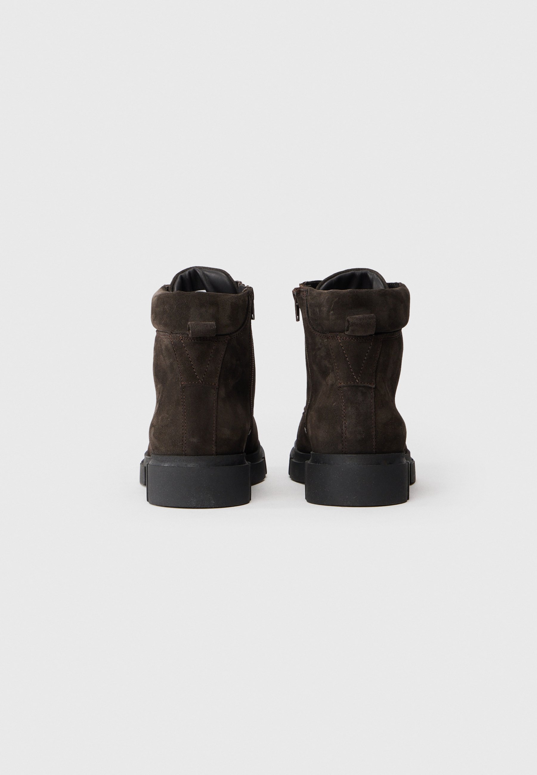 Guess FILY - Enkellaarsjes met vetersluiting - koffie