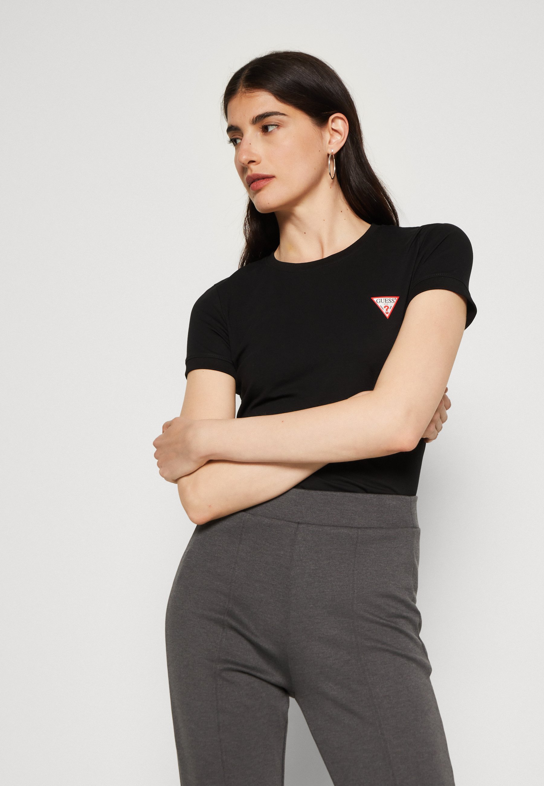 T-shirt Guess MINI TRIANGLE - T-shirt basique - noir de jais