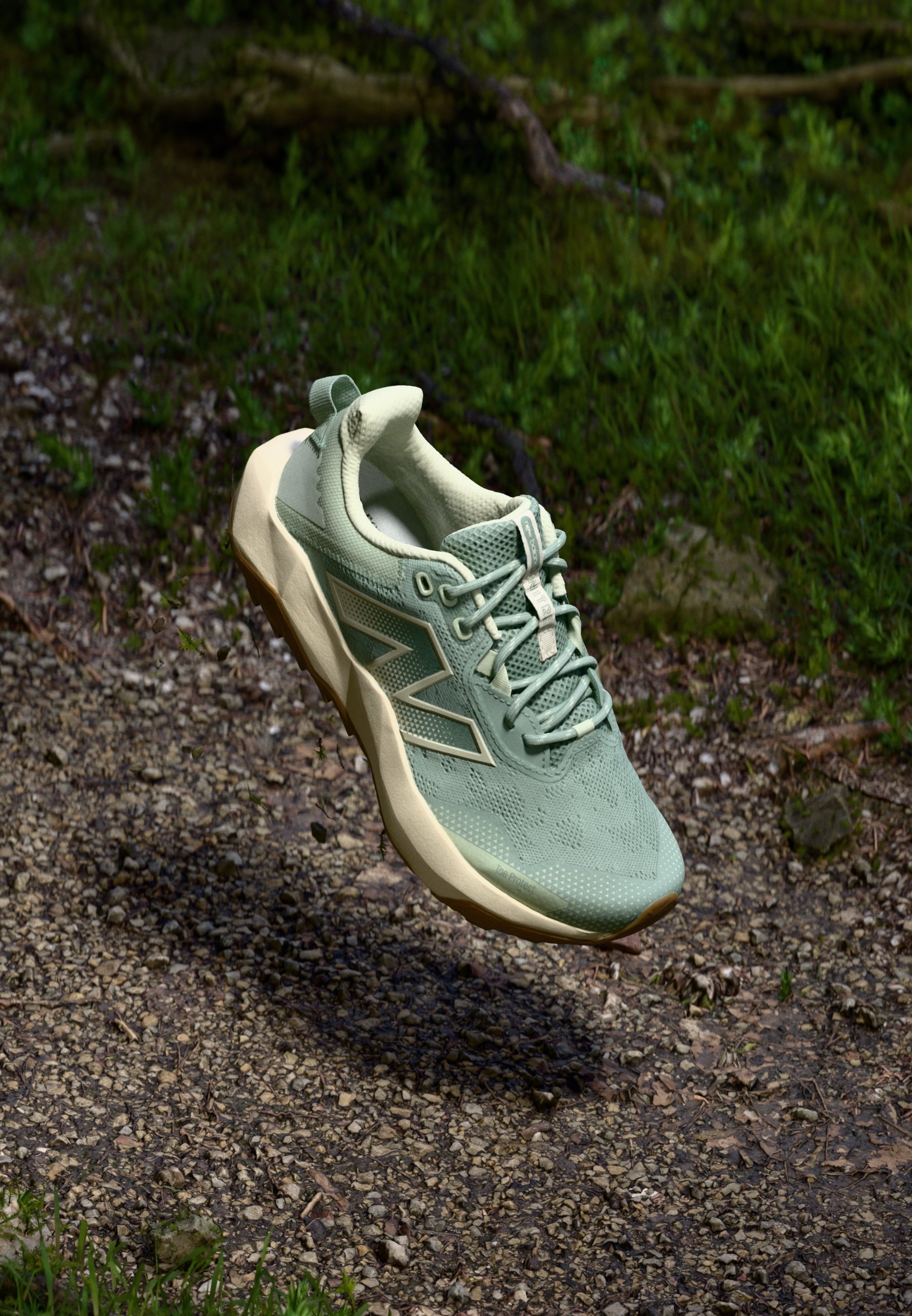 New Balance DYNASOFT NITREL V6 - Chaussures de trail - Vert mosaïque