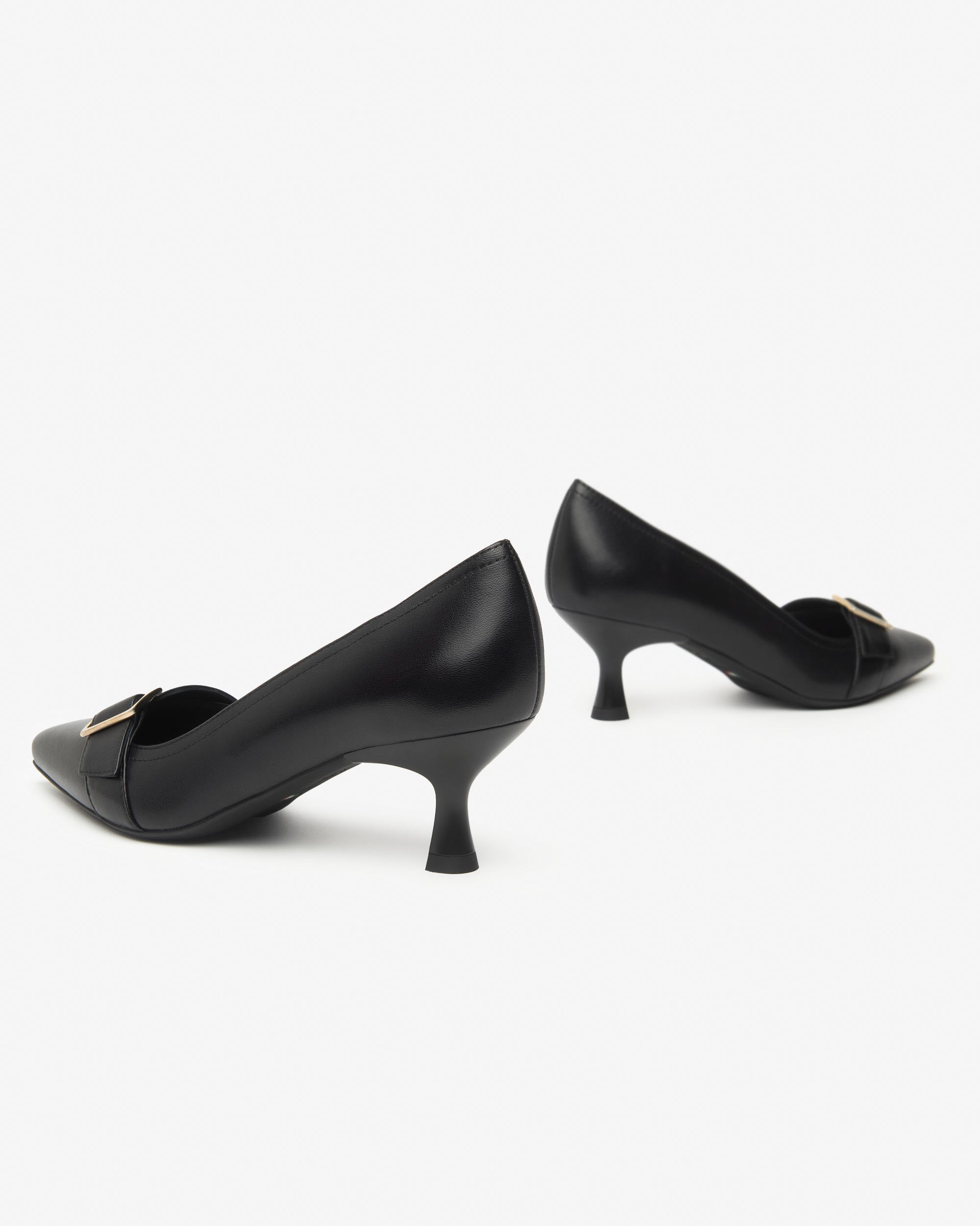  Damen-Pumps aus Leder