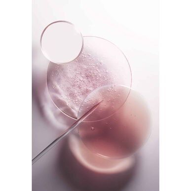 Kérastase Chroma Absolu Serum Chroma Thermique nenuplaunamas serumas nuo šiaušimosi dažytiems plaukams 150 ml 150 ml
