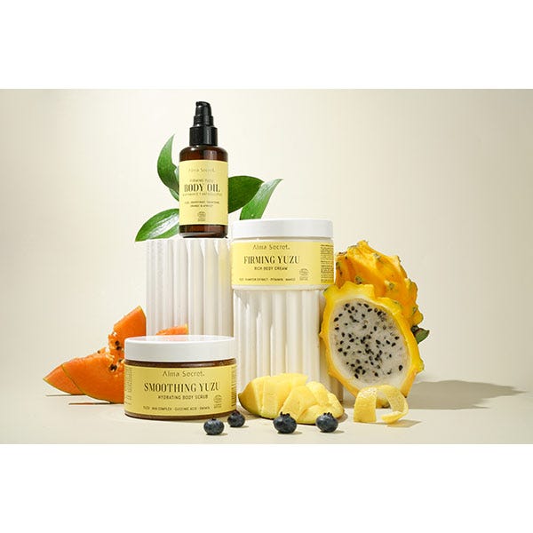 Exfoliant corporal hidratant cu Yuzu pentru netezire | 250 ml