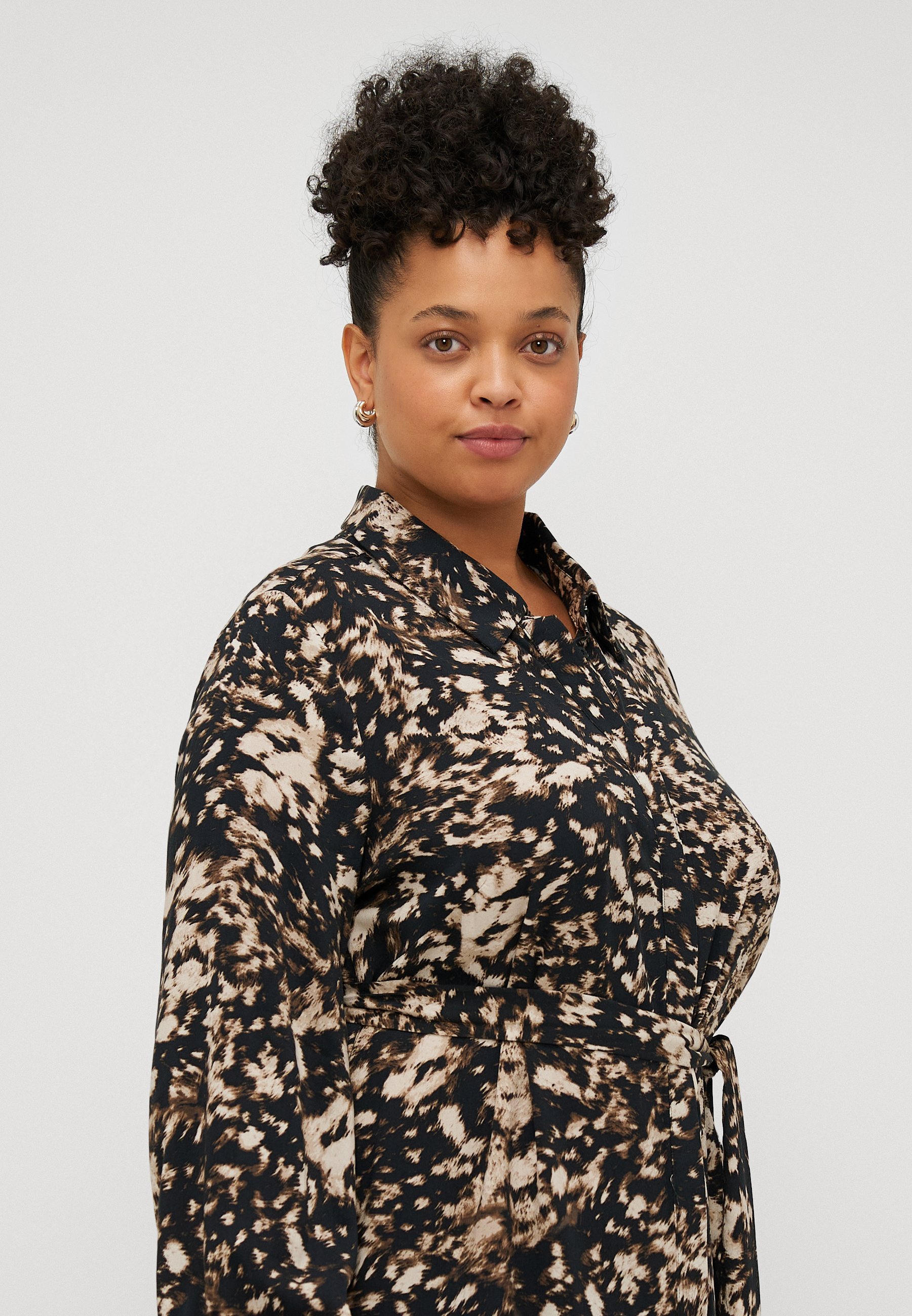 ONLY Carmakoma CARFIONE LIFE SHIRT CALF DRESS - Overhemdjurk - zwart