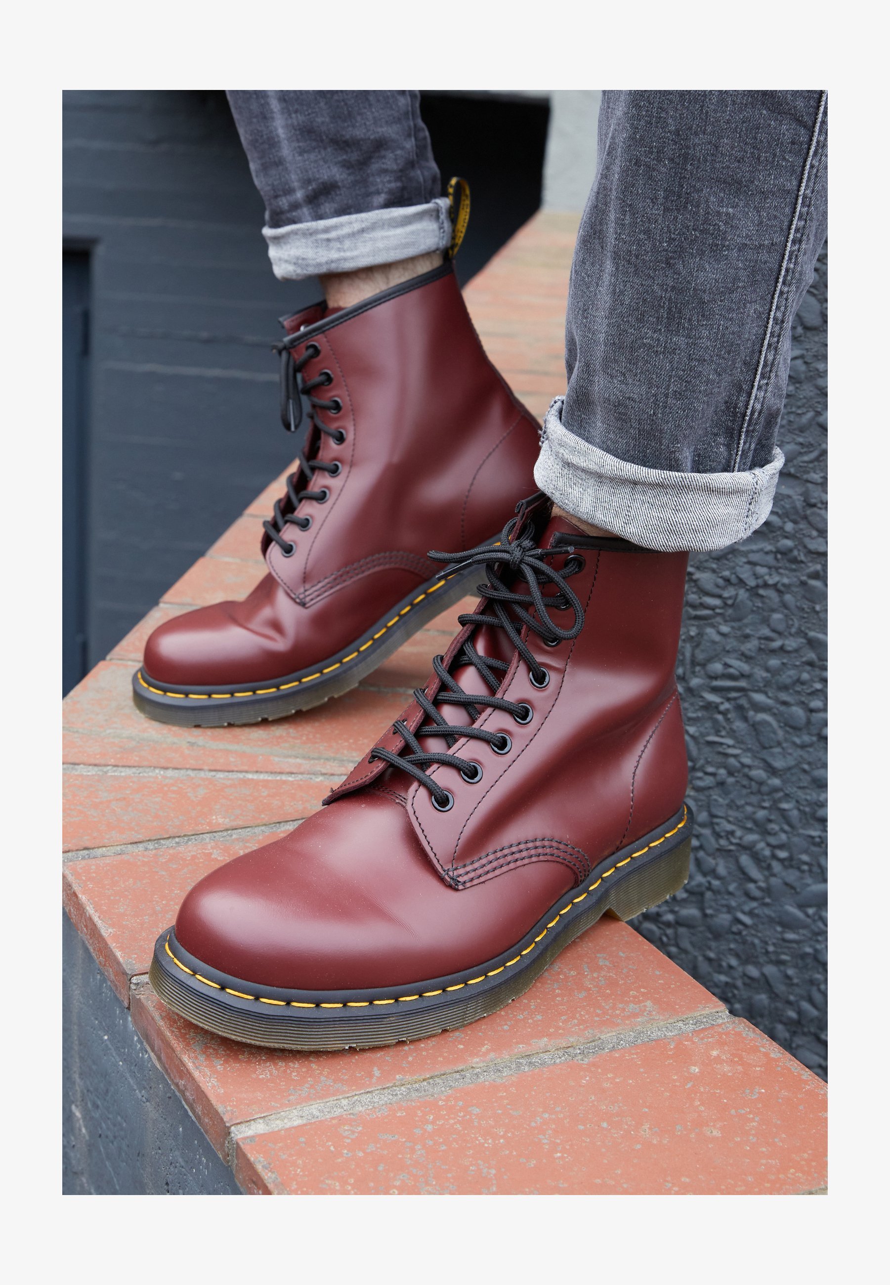 Dr. Martens 1460 BOOT - Enkellaarsjes met vetersluiting - kersenrood
